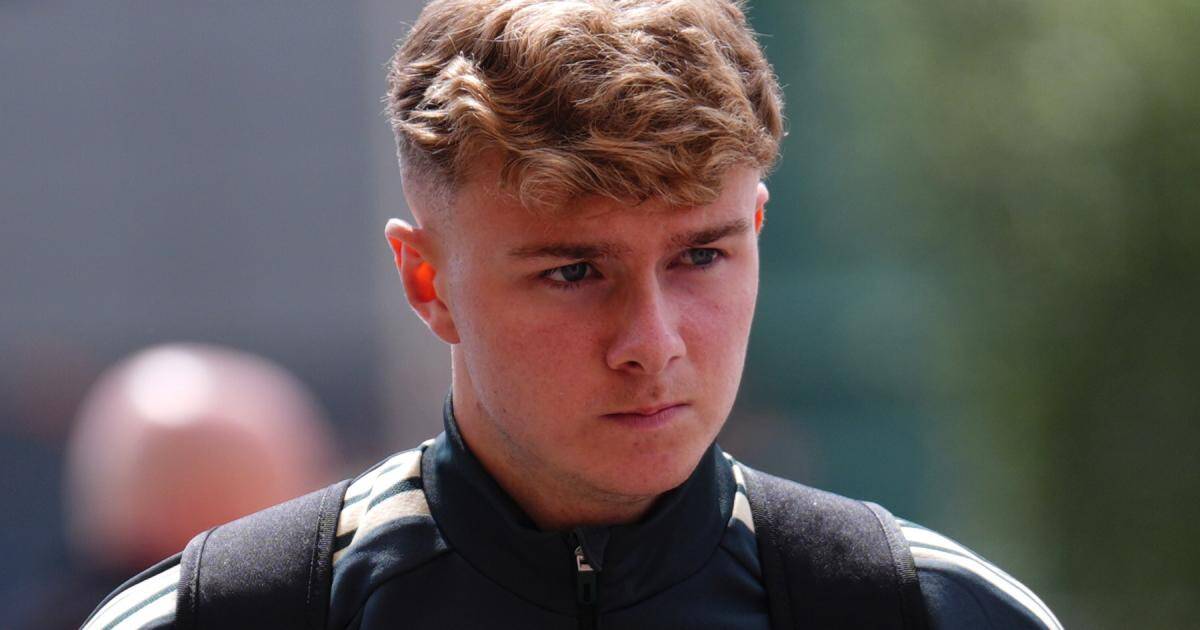 Celtic midfielder completes loan deadline day switch to League Two