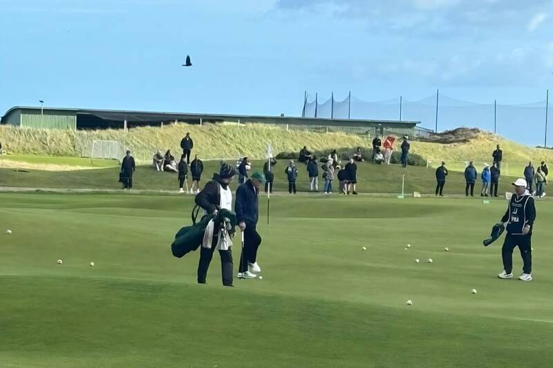 Celtic issue fierce 867-word statement after Dermot Desmond tennis ball protest as ‘shame’ brought on club
