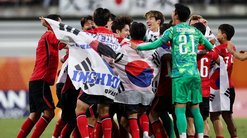 What South Korea boss has said is great news for Celtic