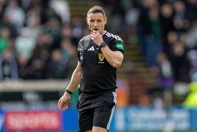 DISGUSTING- Celtic denied clear penalty against Motherwell