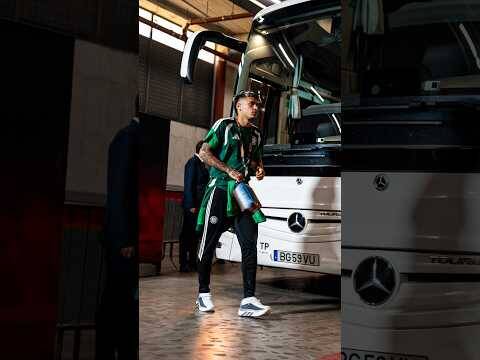 🎥🚍