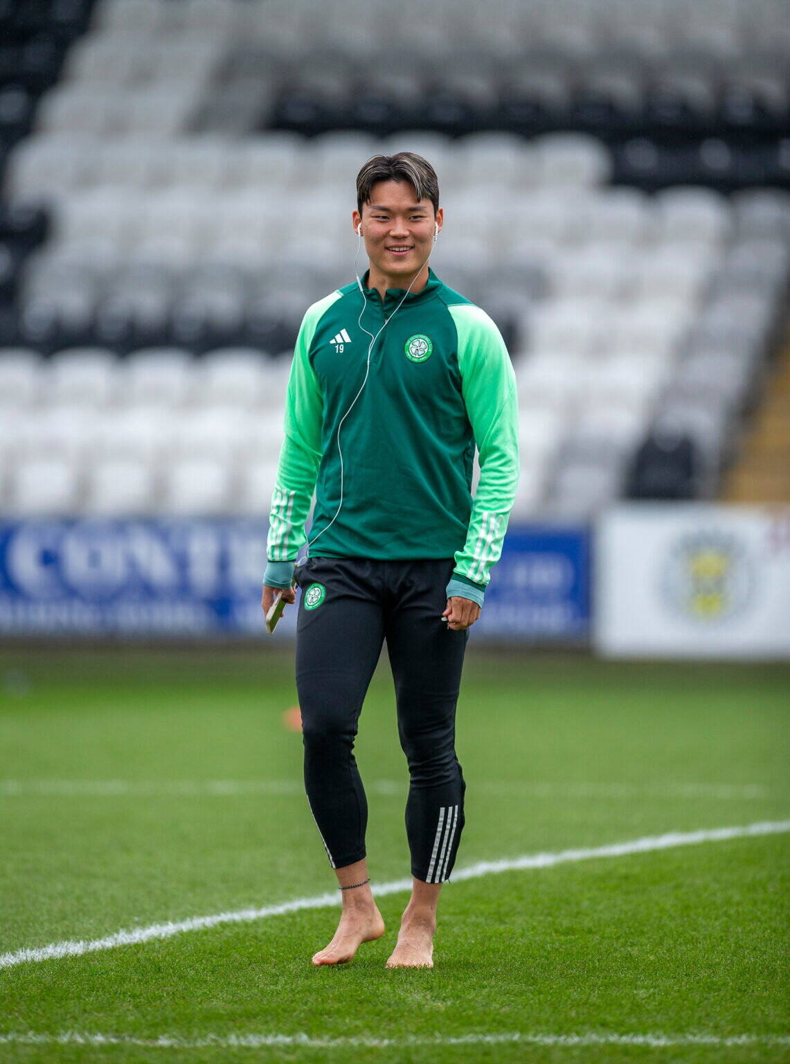 Former Celtic Striker Fires Warning With European Double Ahead of Parkhead Return