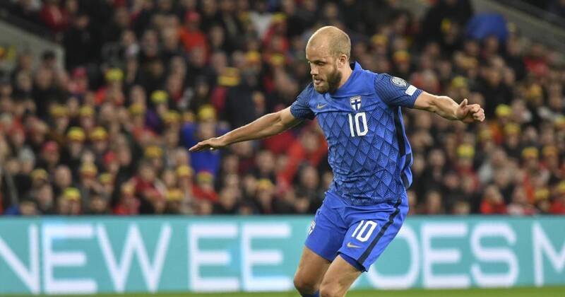 Ex-Celtic striker announces retirement from football amid team’s title race