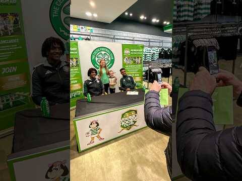 🤩✍️ Haissem Hassan and Shim Mheuka met Young Hoops Club members at a special signing session!