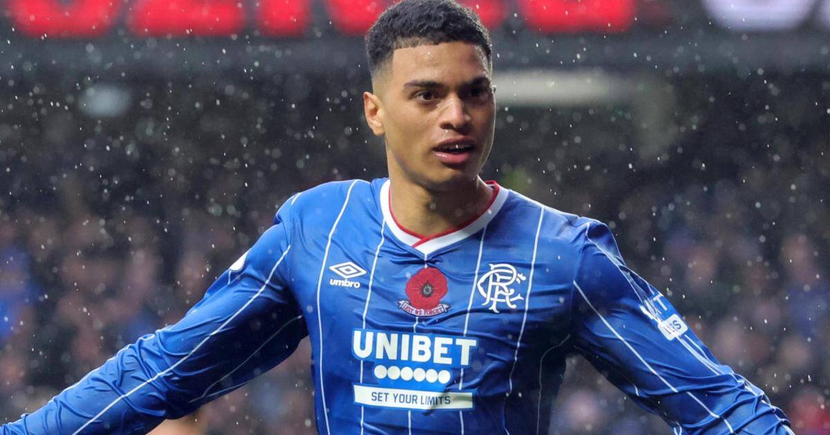 Rangers 4-0 St Johnstone: Hosts close gap on Celtic after Ibrox rout