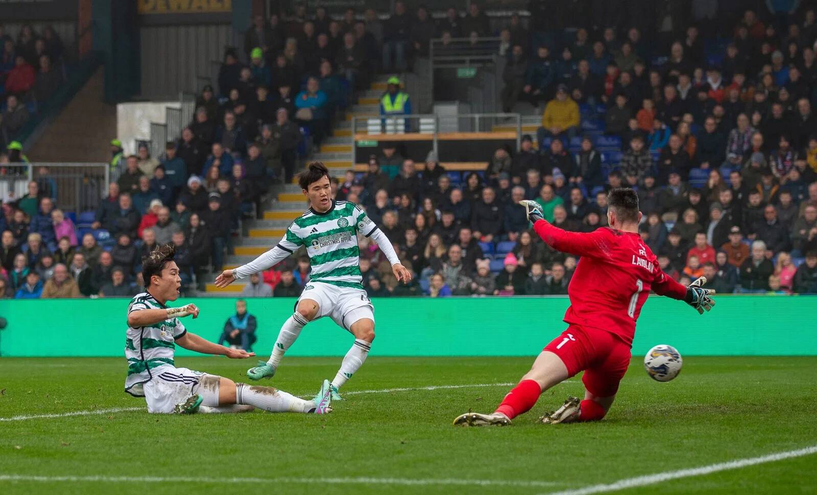 Oh Helps Beşiktaş Show Another Attacking Option Ahead of Celtic Return