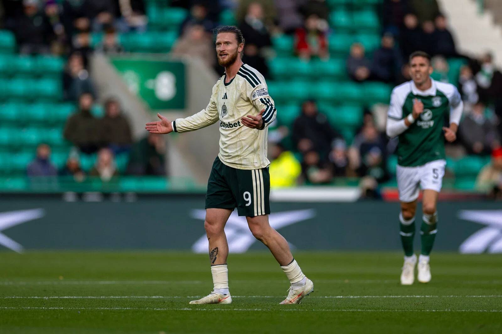 “He’s gone. His confidence is gone,” Mulgrew’s opinion on Kasper Hogh