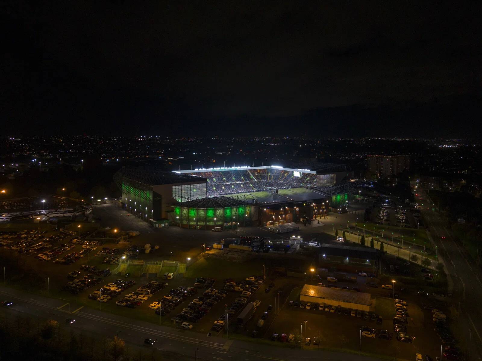 Celtic Supporters Thanked by Father of Aidan McCabe for Minute’s Applause