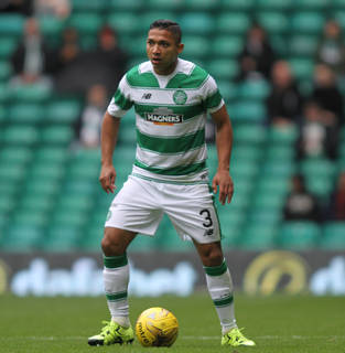 Celtic manager praises Emilio Izaguirre and wants him to stay