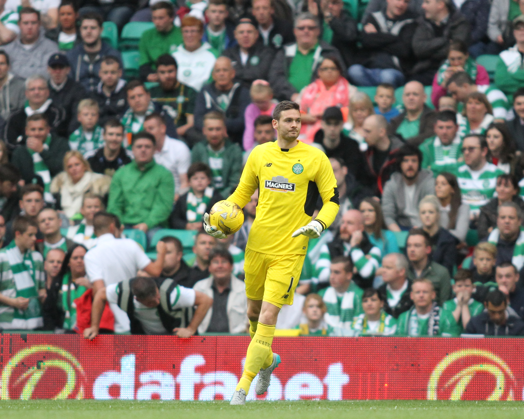 Celtic to offer new deal to Chelsea target Gordon