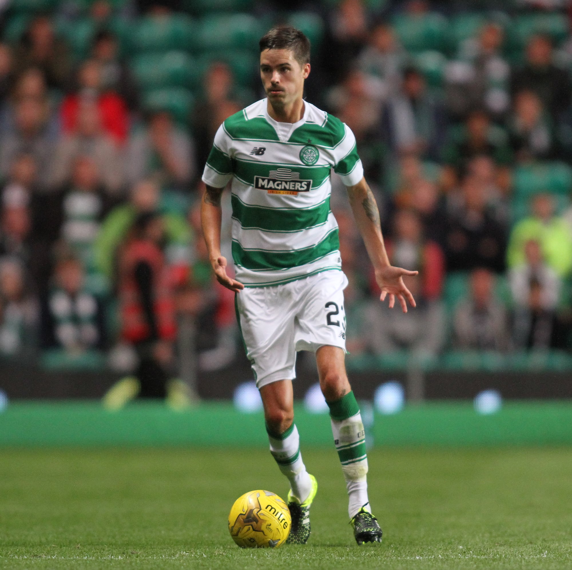 Lustig eyeing new deal to stay on at Celtic