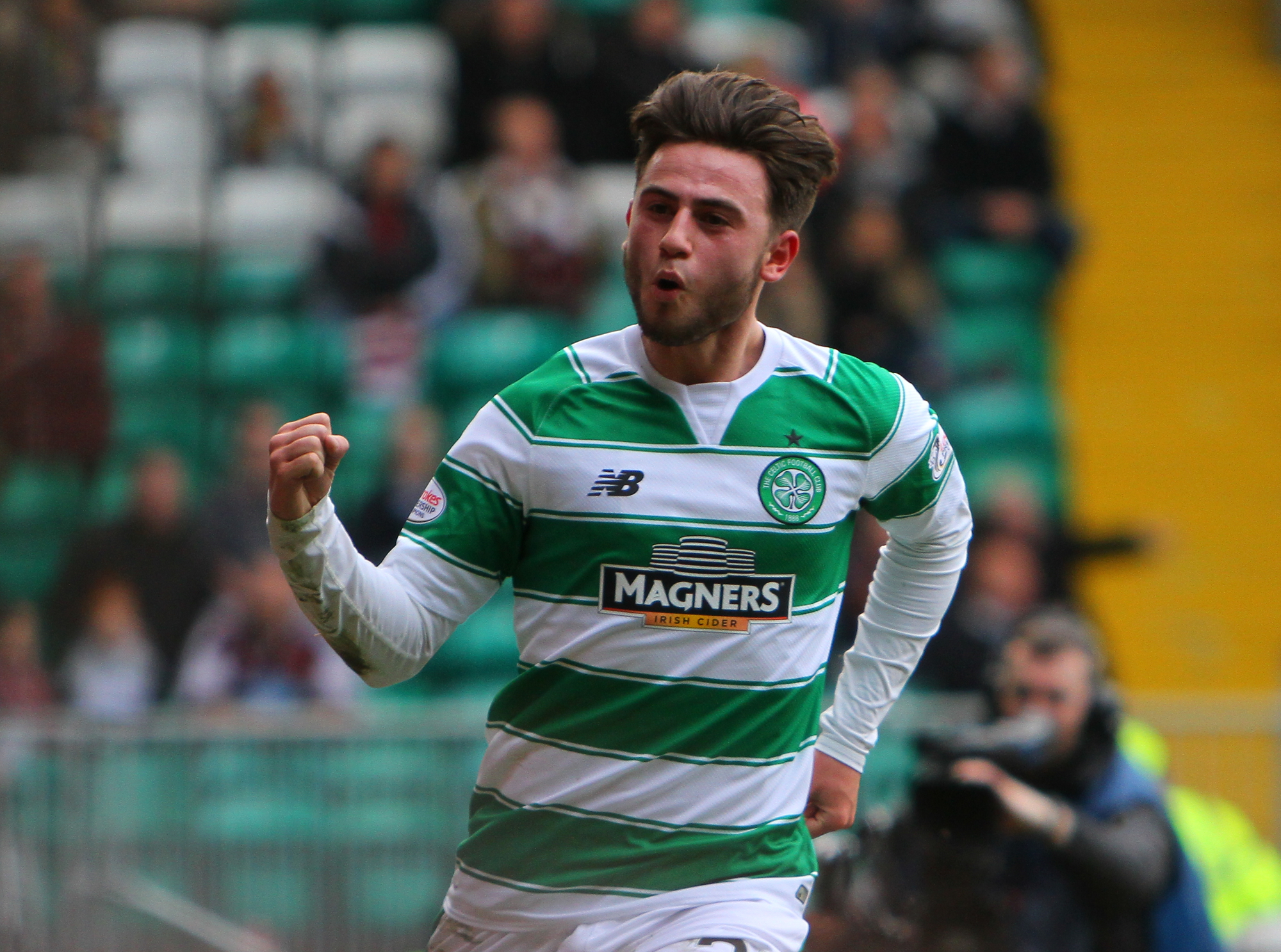 Man City to discuss Celtic loan star Roberts at season’s end
