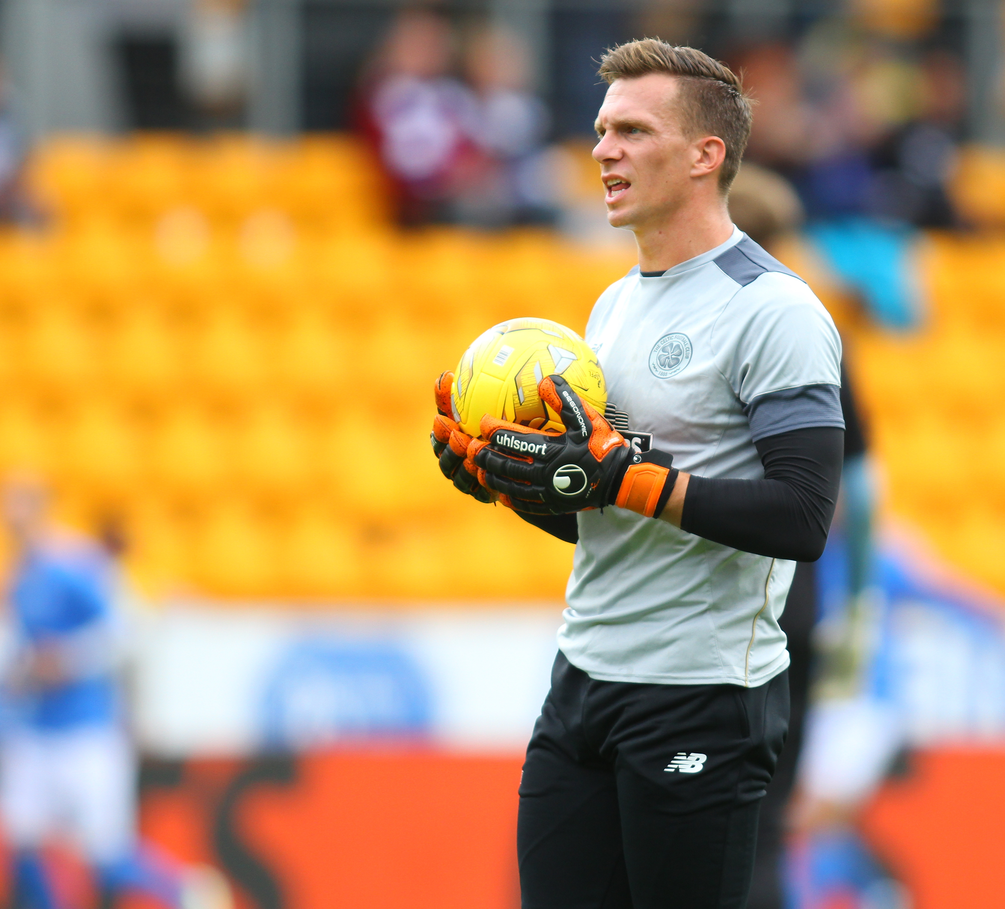 Craig Gordon admits he thought about quitting Celtic following Dorus de Vries’ arrival