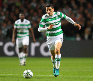 Rogic urged to reject big-money offers and stay at Celtic