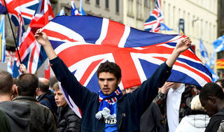 Sevco fans scream abuse at Independence march