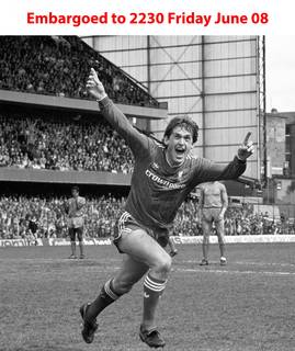 Arise Sir Kenny Dalglish...The King has been knighted Arise Sir Kenny Dalglish...The King has been knighted