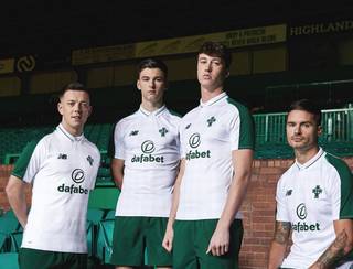Celtic Fans Are in Love With the Club’s New Away Kit Celtic Fans Are in Love With the Club’s New Away Kit