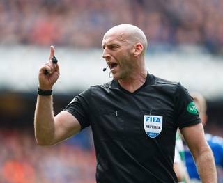 Video: Sutton’s dig at The Rangers referees as Gerrard enters mason free league Video: Sutton’s dig at The Rangers referees as Gerrard enters mason free league