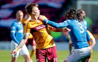 Motherwell girl destroys clueless Sevco fan in viral post Motherwell girl destroys clueless Sevco fan in viral post