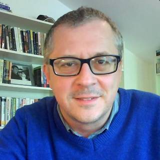 Tom English takes a dig at Sutton after “bare bones” tweet Tom English takes a dig at Sutton after “bare bones” tweet