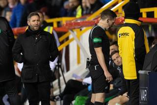 Lee Johnson offers to help Scottish refs improve use of VAR