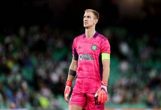 Hart told to ‘take the hit’ for Celtic as footage re-analysed – expert