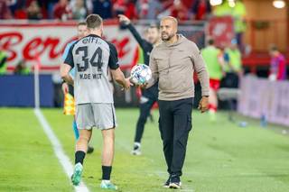 Next Rangers manager latest: New name enters running, ex-Celtic striker fillets Michael Beale with car salesman analogy